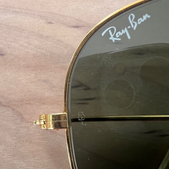 Vintage 1990’s B&L LO205 Ray Ban USA Aviator Sunglasses Gold Plate and Case - Picture 12 of 16